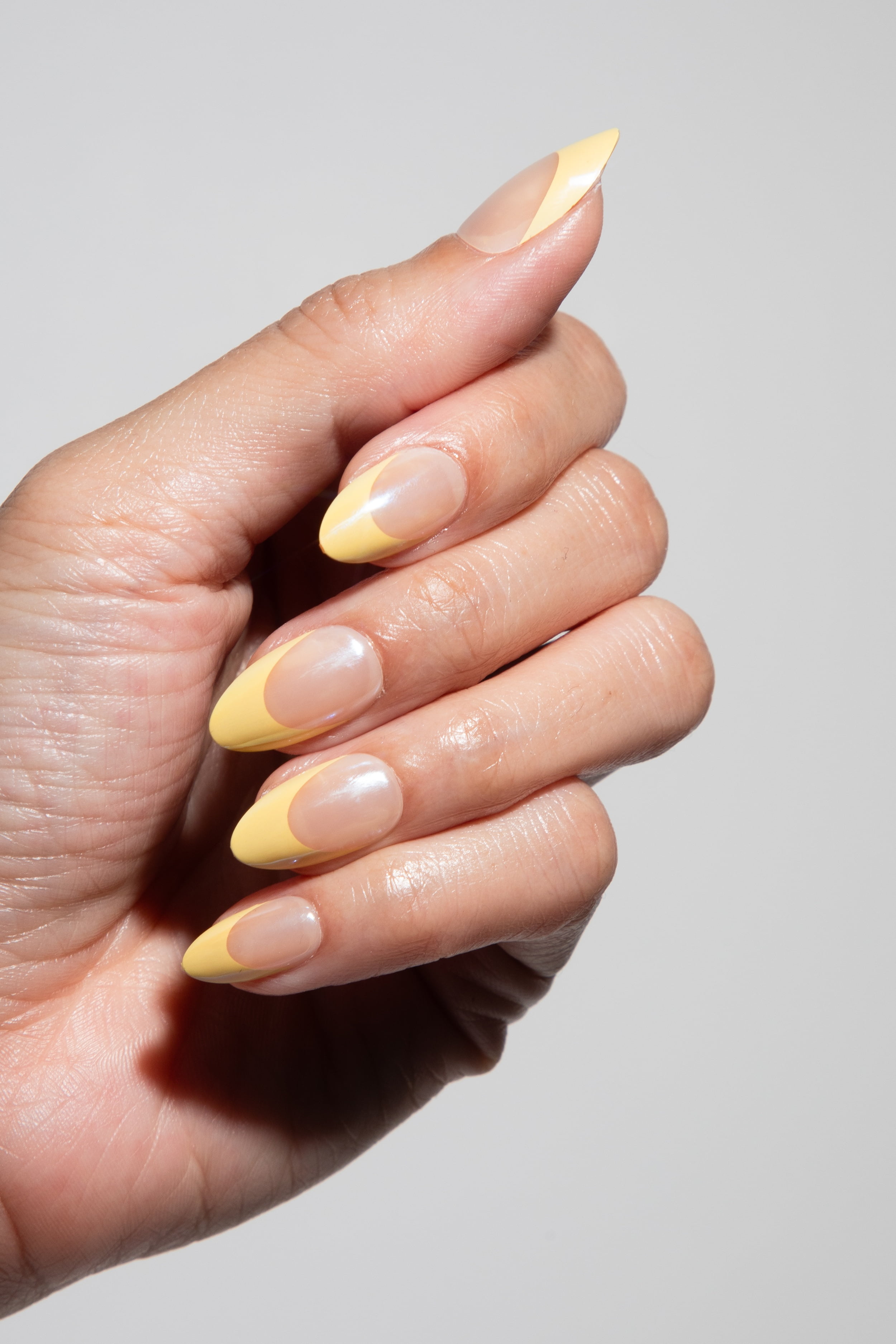 Chillhouse - Press Ons Tips Nails - Almond - Bougie Butter - 30 Tips