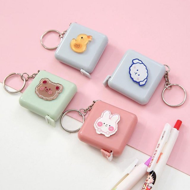 Paquete de 4 mini cintas métricas de dibujos animados (patito amarillo + oso marrón + pequeño cachorro de conejo blanco), cinta métrica retráctil para el cuerpo, tela suave para coser, cinta métrica