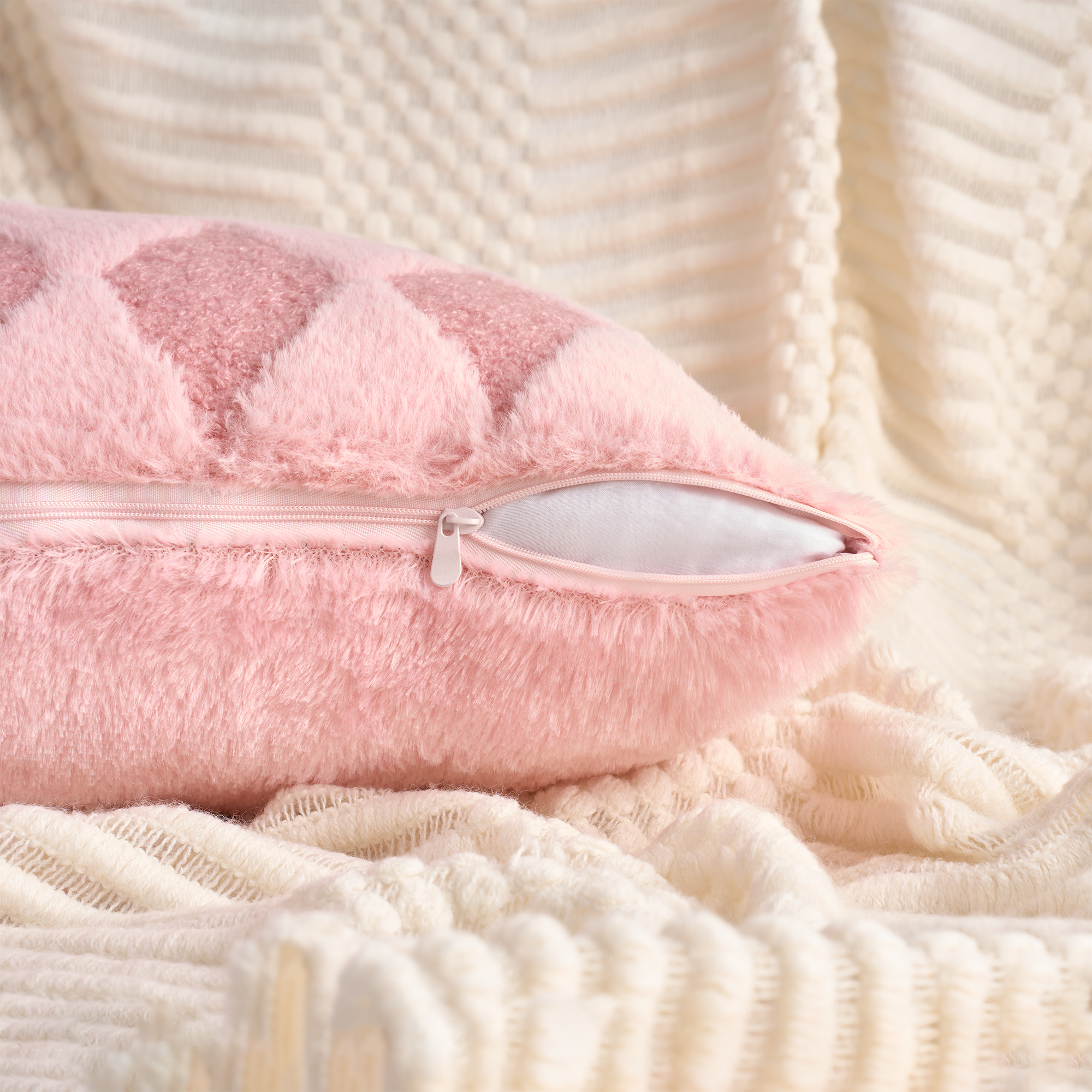 Unique Bargains Pack of 2 Plush Throw Pillow Covers with Diamond Pattern Pink