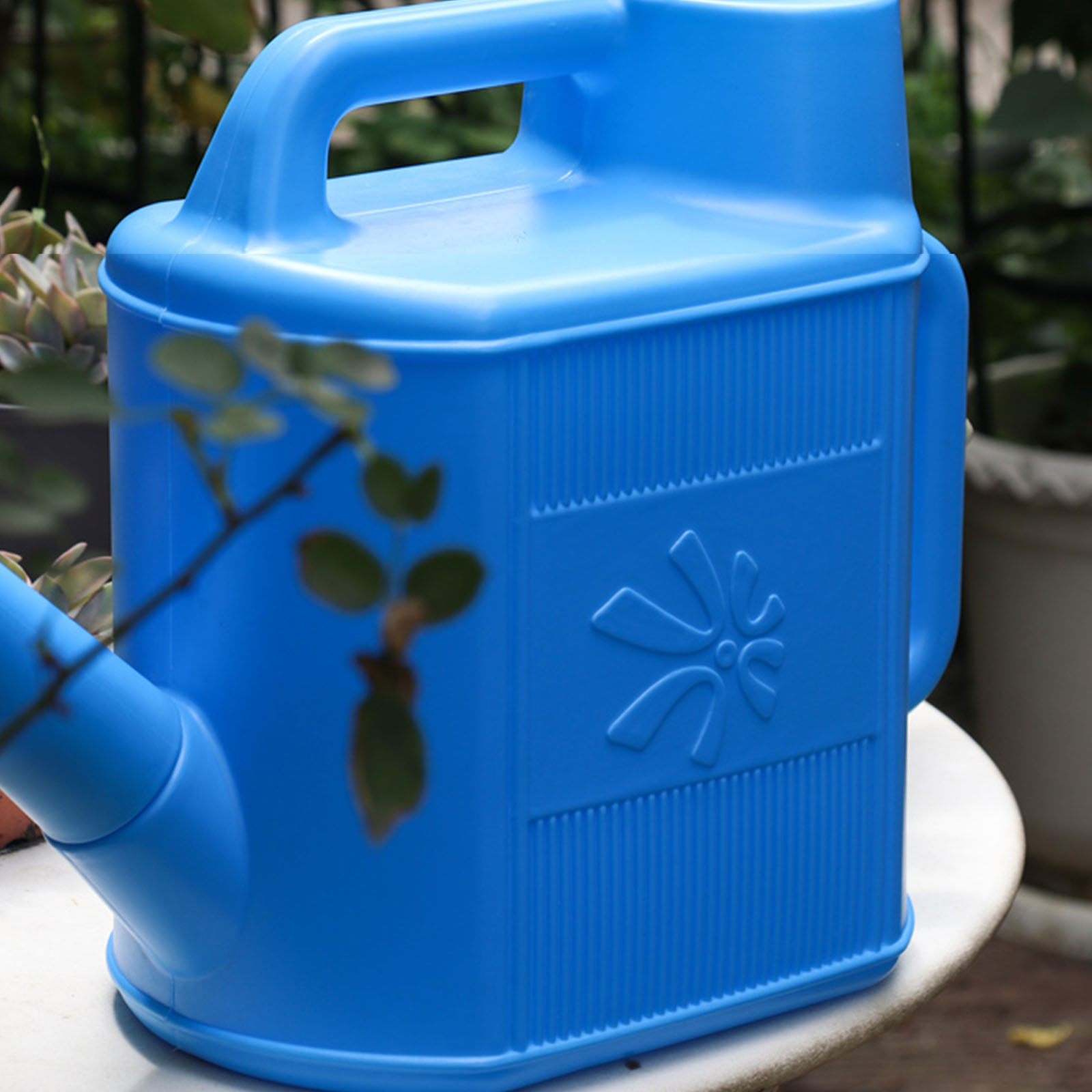 10L Plastic Watering Can Small Garden Watering Can with Comfortable Handle Long Spout Watering Can for Indoor Outdoor