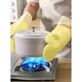 thumbnail image 4 of Guantes a prueba de calor del horno del silicón de las escaldaduras antis para la cocina que cuece no el oso amarillo del resbalón, 4 of 4