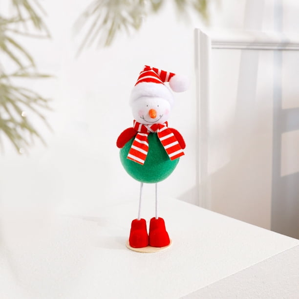 Adornos navideños, regalos navideños, renos de peluche y figuras de Papá Noel para decorar ambientes festivos, tiendas y festivales.