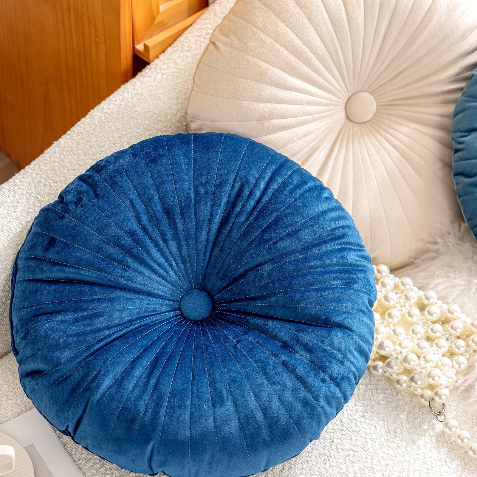 18 Inch Velvet Round Throw Pillow Pleated Meditation Floor Pillow Cushion Decoration Large Pillows Seating for Couch Chair Yoga Living Room