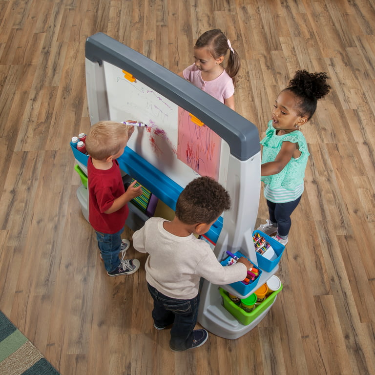 Step2 Jumbo Art Easel Double-Sided Plastic Toddler Chalkboard and  Whiteboard 