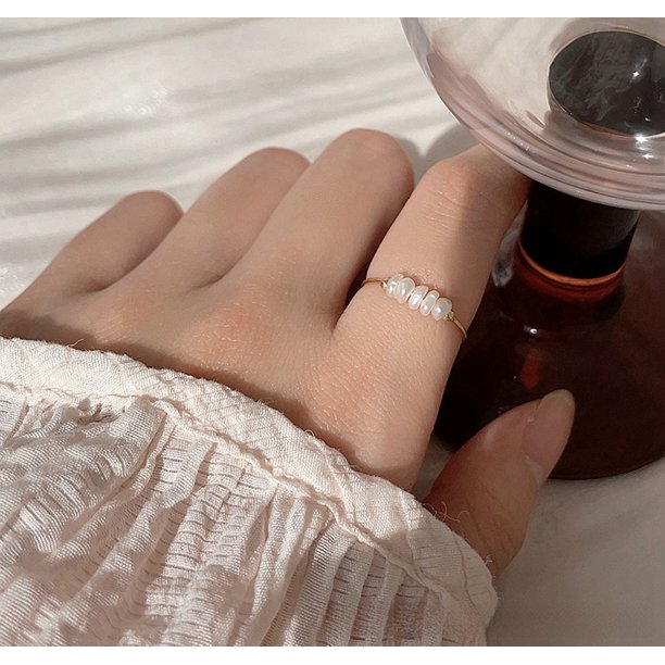 Anillo de acero de titanio con perlas irregulares de agua dulce para niñas, anillo dorado, diseño de nicho, moda elegante Joker