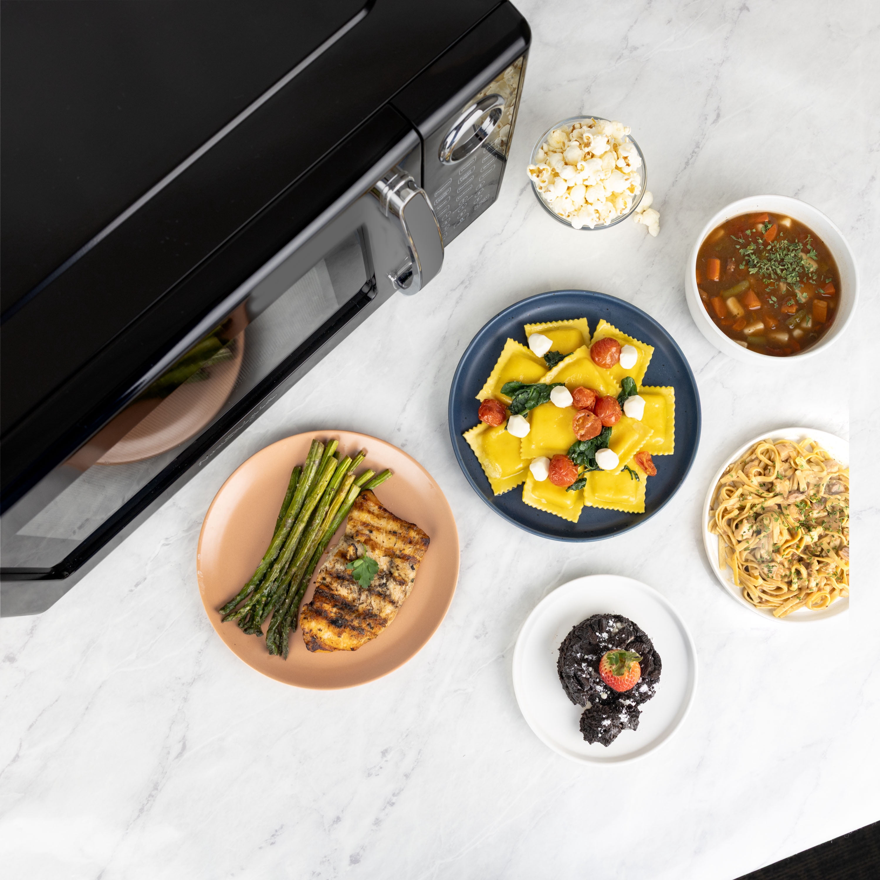 Retro 1.1 cu. ft. Countertop Microwave Oven, Black