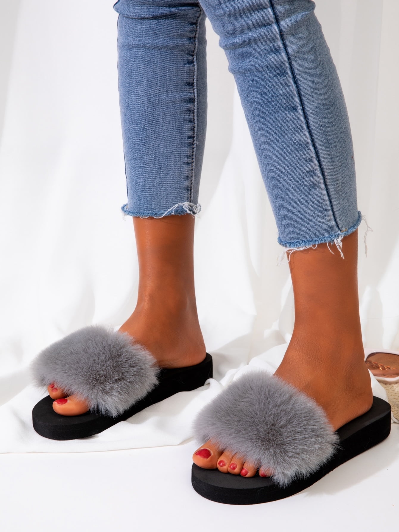 Beige Color Faux Fur Fluffy Slip-on Open Toe Womens Sandals Flip Flops Size 9 