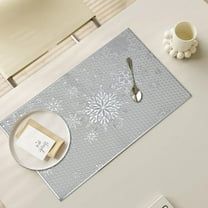 Merryso Christmas Snowflake Placemats - Insulated Scald-Resistant,Reusable Easy-Clean Mat for Dining Table & Holiday Decor