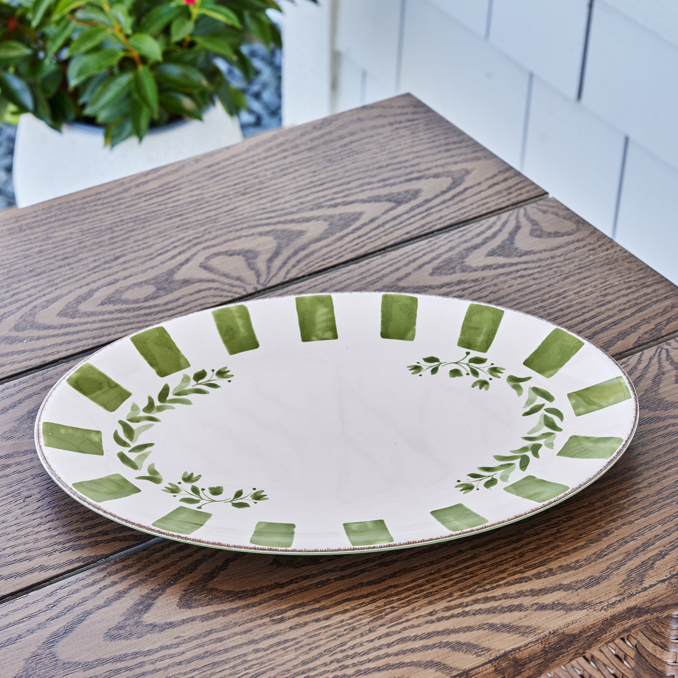 Better Homes & Gardens 18 in Oval Bamboo Melamine Serving Tray, Green