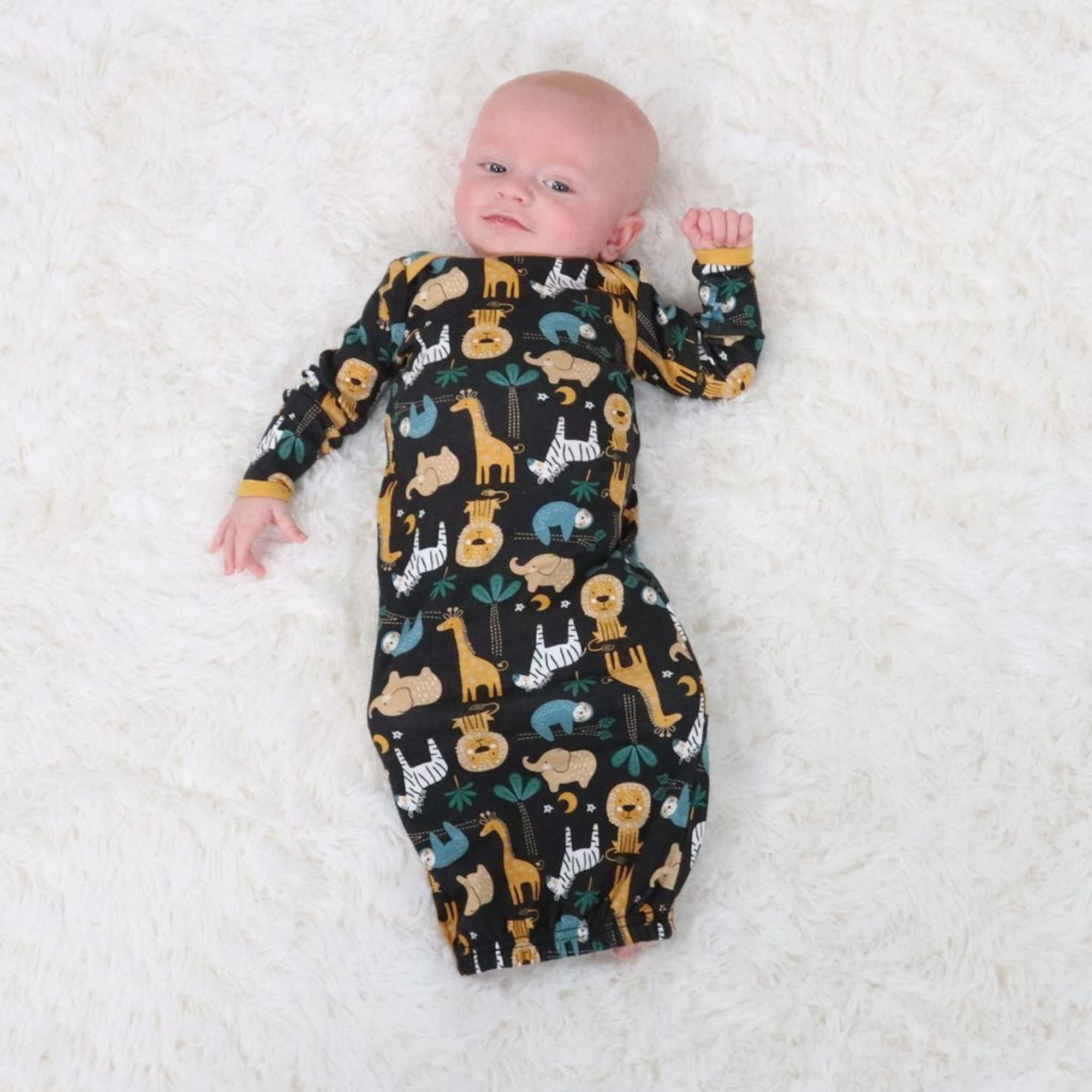 The Peanutshell Newborn Layette Gift Set for Baby Boys, King of the Jungle, 16 Essential Pieces, 0-3 Months