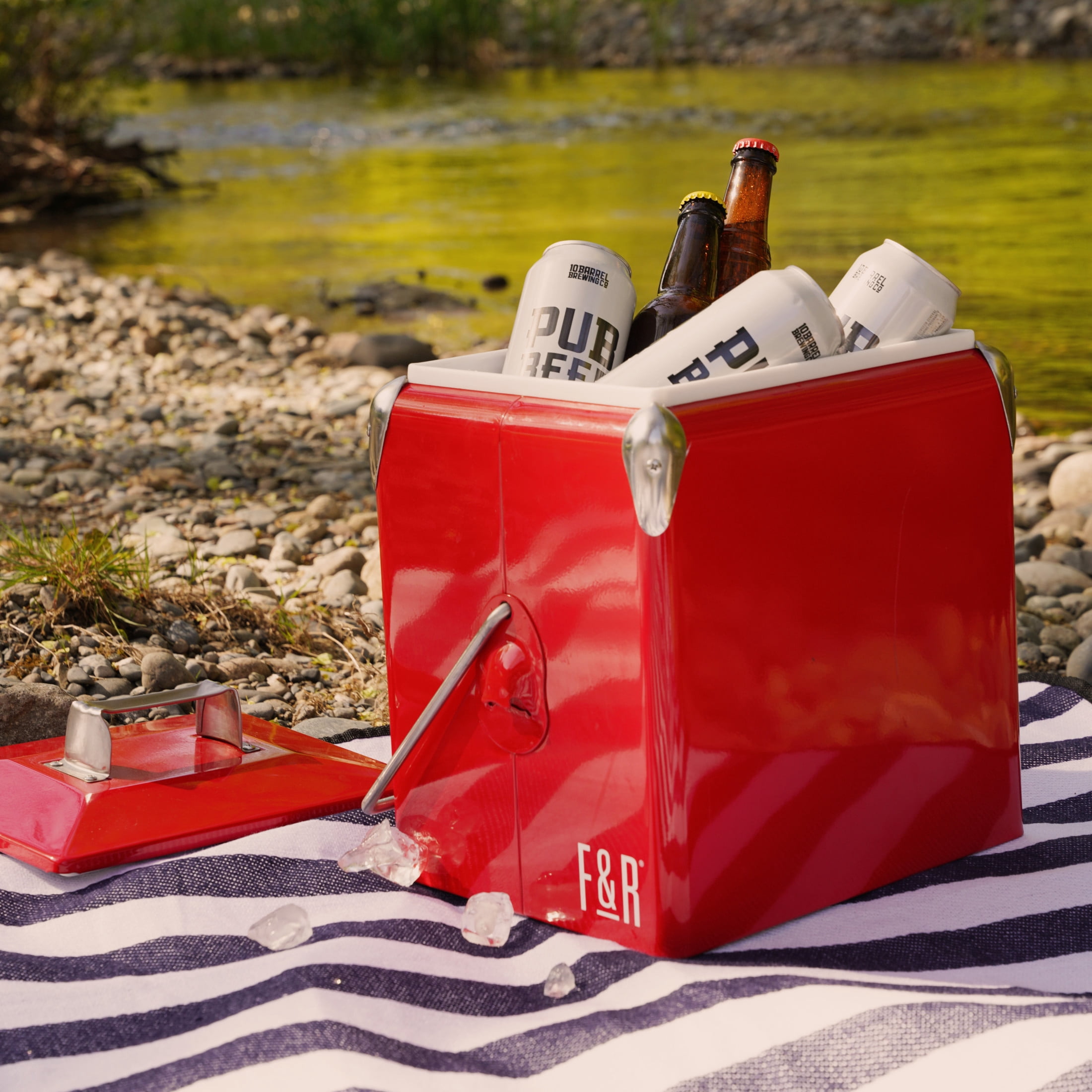 Foster & Rye Metal Vintage Outdoor Cooler for Beer Bottles, Soda Cans, Red