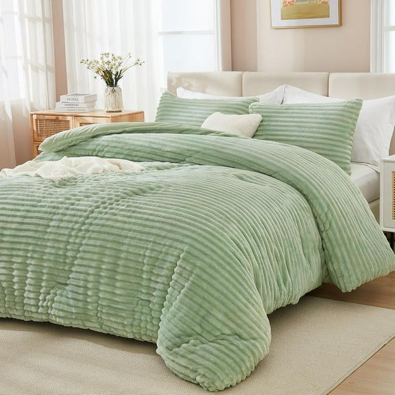 Fleece Queen Comforter Set, 3 Pieces Sage Green Comforter Set for Queen Size Bed, Soft Warm Fluffy Fuzzy Bedding Set for Winter (1 Comforter & 2 Pillowcases)