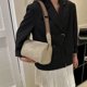 thumbnail image 4 of Bolso de hombro clásico para mujer, bandolera con correa ancha a la moda, bolso de mensajero con almohada Retro, bolso de mano para mujer, bolsos de mano, 4 of 5
