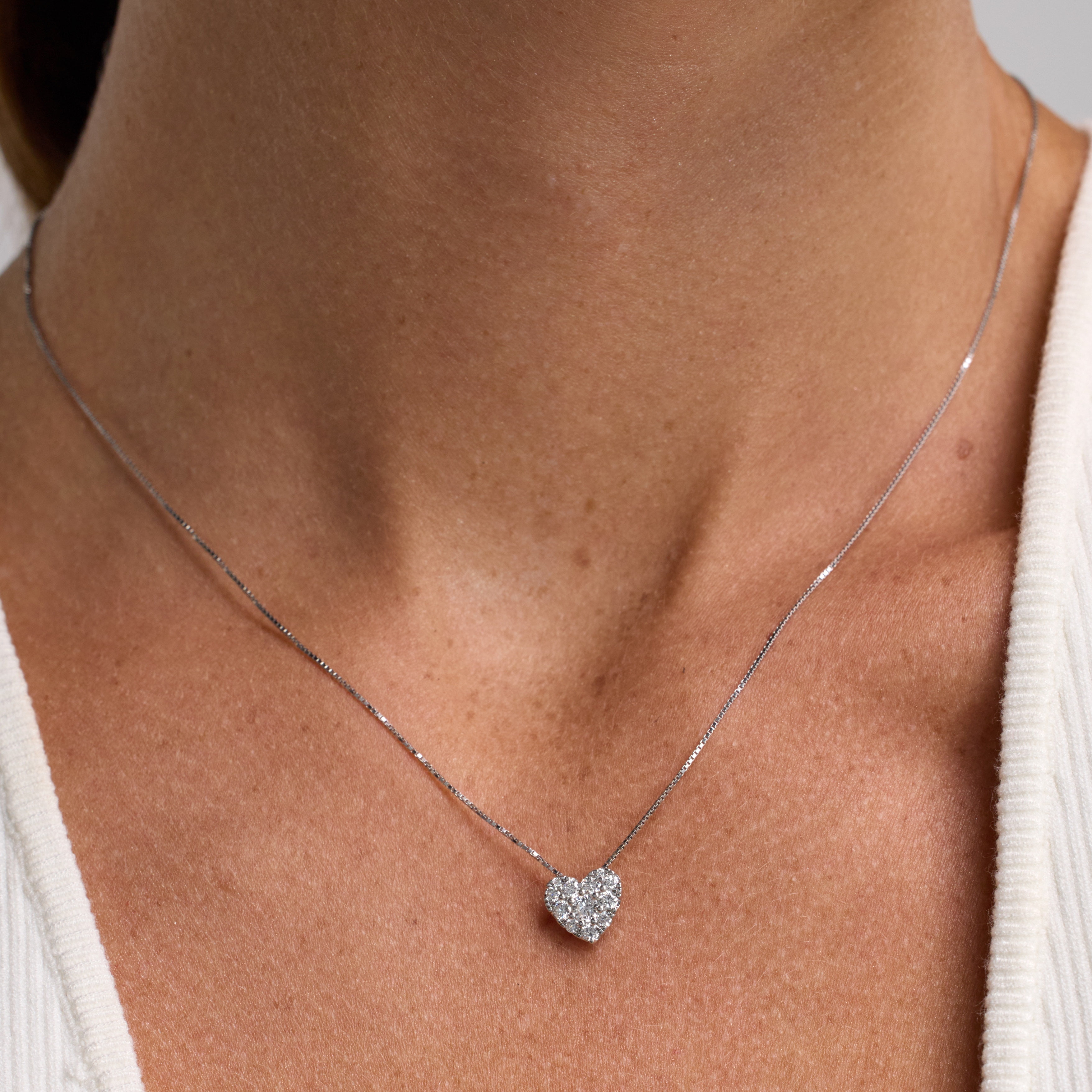 Unique Moments 1/2 Ct Round Lab Grown Diamond Heart Pendant in Silver for Women (J-SI-I1)