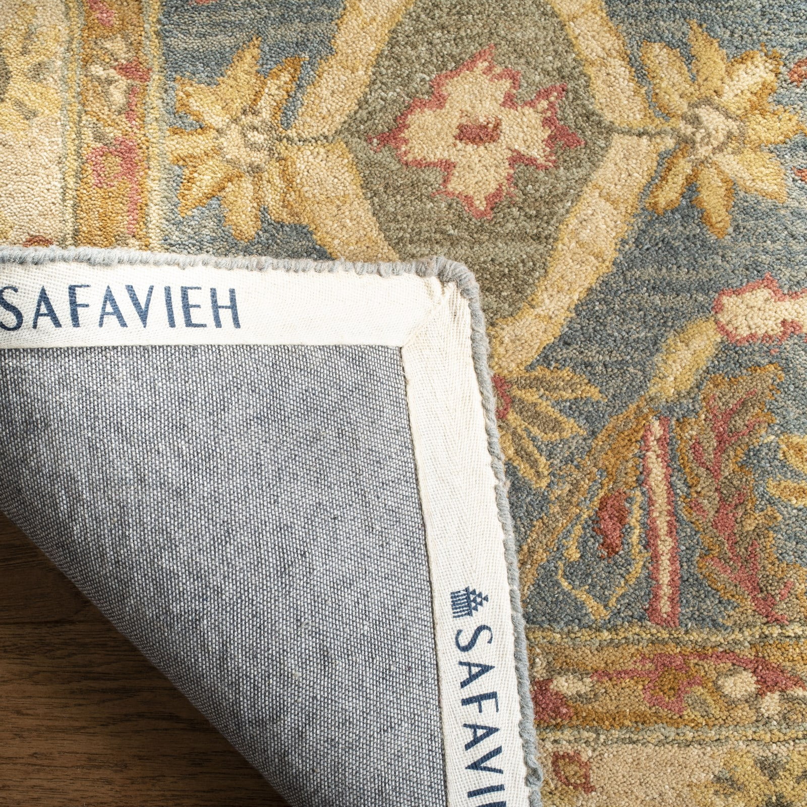 SAFAVIEH Anatolia Stephen Traditional Wool Area Rug, Light Blue/Ivory, 2' x 3'