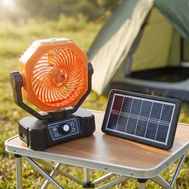 Ventilador portátil de campamento con nebulización solar y control remoto, ventilador oscilante de 6 pulgadas, humidificador recargable con rociador, luz nocturna y carga USB para uso en exteriores.