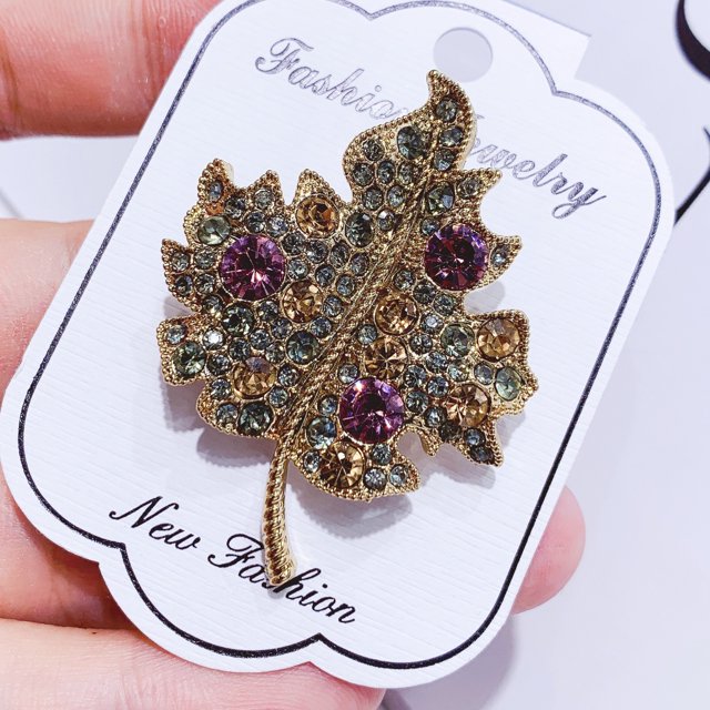 Broche de libélula con diamantes de imitación, aleación galvanizada, ramillete de animales retro, accesorios de ropa para mujer, broche de cisne