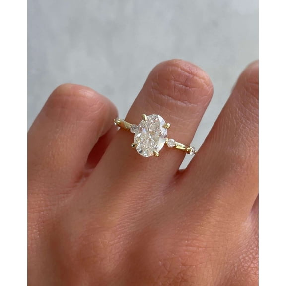 vylahjewellery Hidden Halo Wedding Ring Oval Cut Moissanite Engagement Ring Proposal Ring 18K Yellow Gold Bridal Ring Unique Anniversary Ring for Her