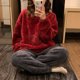 thumbnail image 5 of Pijama de felpa de invierno para mujer, de manga larga, de color liso, sencillo, de forro polar coral grueso, conjunto de dos piezas para el hogar, 5 of 6