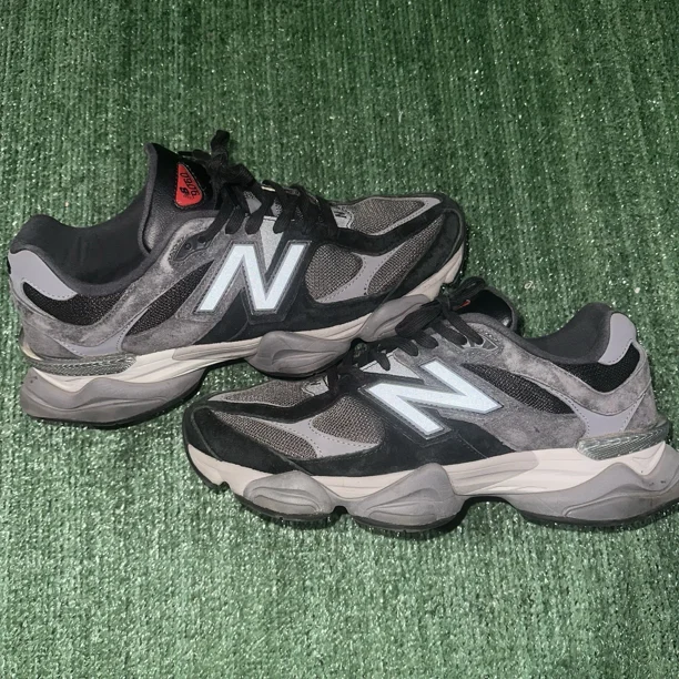 Men's New Balance 9060 Shoes - Size 11.5 (Black w/Castle Rock & Raincloud)