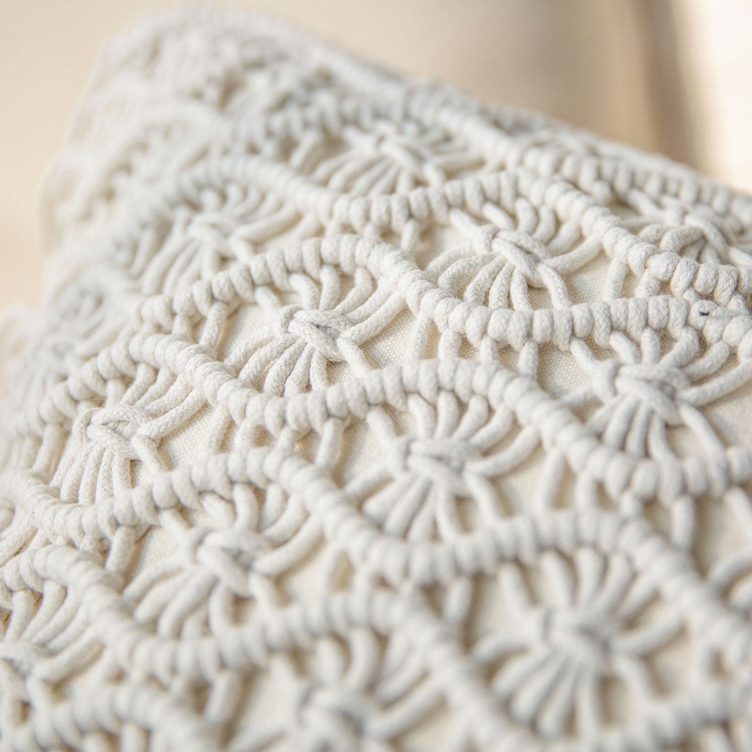 Phantoscope 100% Cotton Handmade Crochet Woven Boho with Tassels Series Decorative Throw Pillow, 16" x 16" Round, Off White, 1 Pack