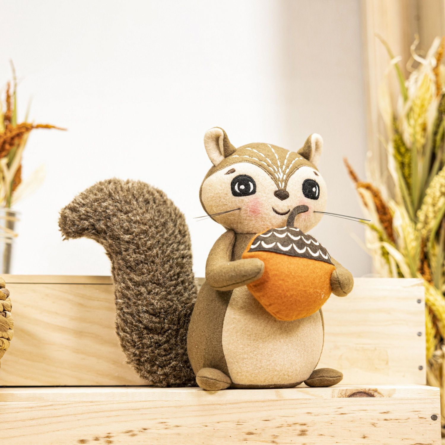 Way to Celebrate Harvest Animals Décoration douce, écureuil