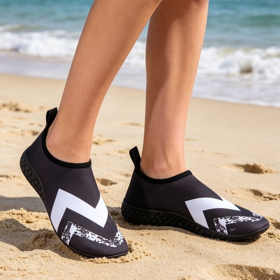 HTHLVMD Water Shoes for Women, Quick Dry Aqua Socks, Water Shoes for Women Men Quick-Dry Aqua Socks Swim Beach Barefoot Yoga Exercise Wear Sport Accessories Pool Camping Must Haves, Black 5.5