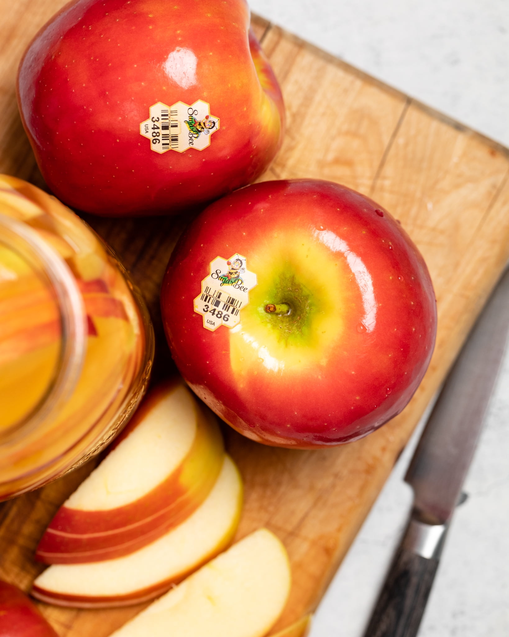Fresh Sugarbee Apples, 2lb Bag