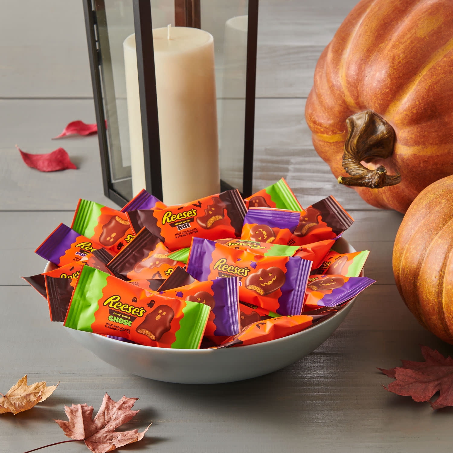 (2 pack) REESE'S Assorted Milk Chocolate Snack Size Peanut Butter Shapes, Halloween Candy Jumbo Bag, 14.4 oz