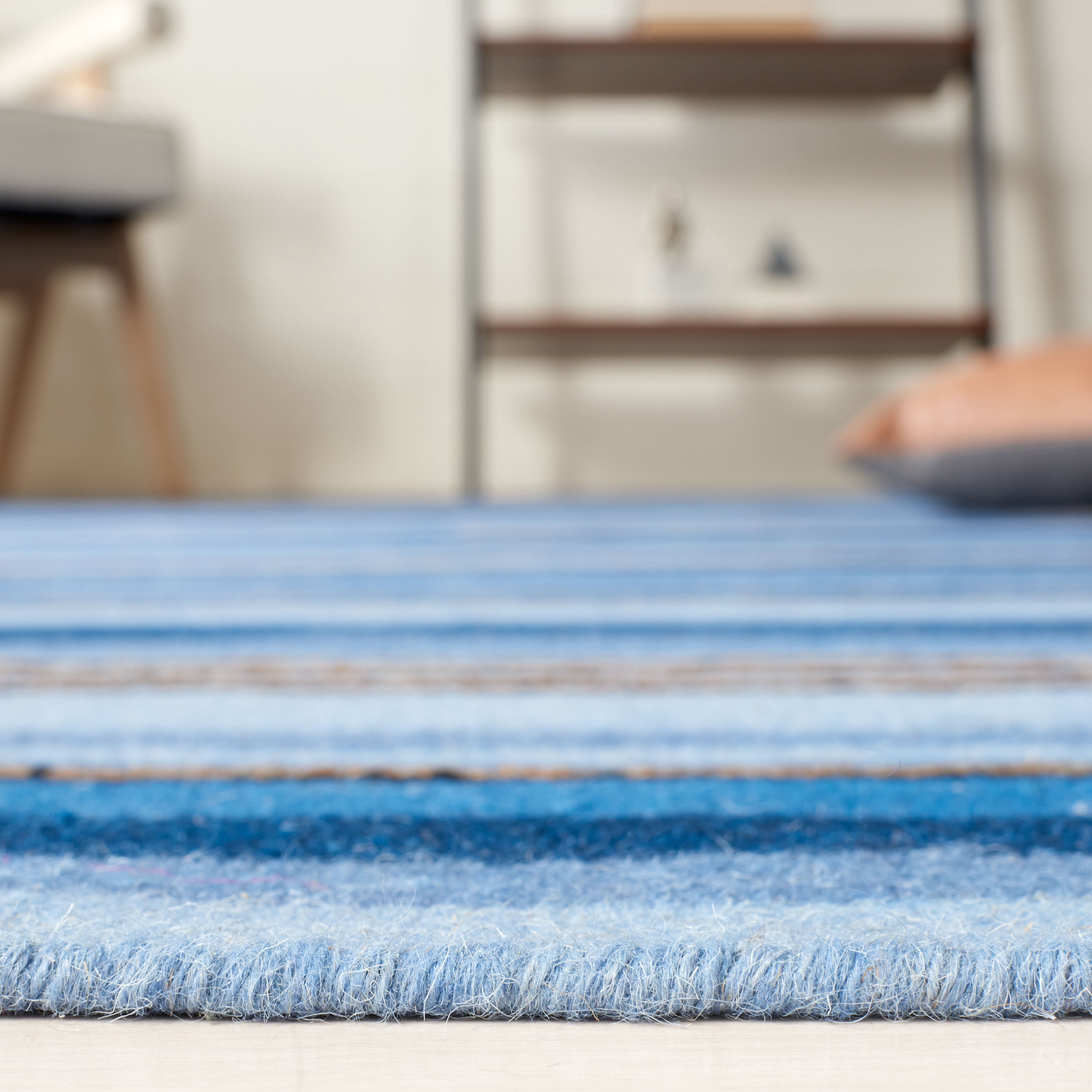SAFAVIEH Striped Kilim Colbert Striped Area Rug, Blue/Rust, 3' x 5'