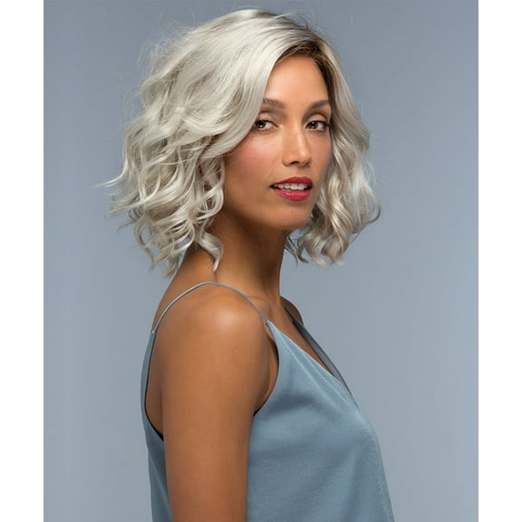 Wren Front Lace Line