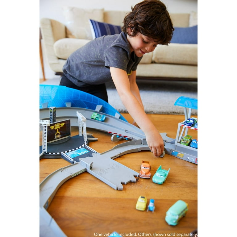 Cars 3 florida speedway spiral playset sales