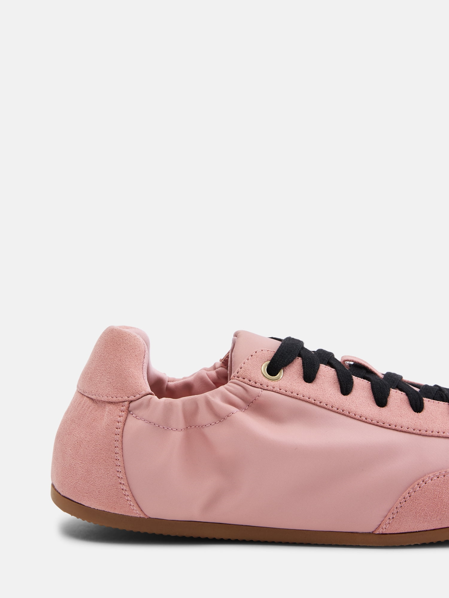 Free Assembly Women's Scrunch Sneakers