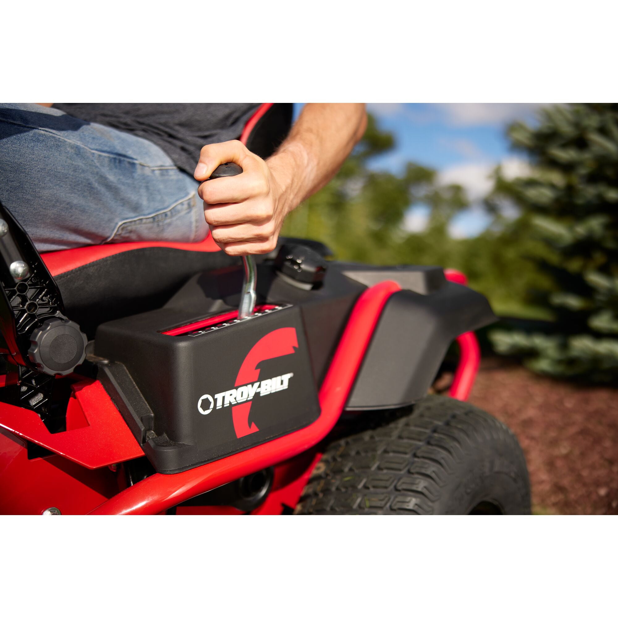 Troy Bilt Mustang Z46 Zero-Turn Lawn Mower, 17ARFACTA66