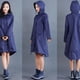 thumbnail image 2 of Inteprter Chubasquero impermeable y ligero para mujer, con capucha, para exteriores, senderismo, chaqueta larga, Poncho Paraguas de lluvia Azul profundo METRO Inteprter JJ13982-04, 2 of 4