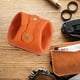 thumbnail image 4 of Monedero de monedas con patrón de lichi | Mini bolsa de almacenamiento multiusos para auriculares Cambio de lápiz labial | Linda bolsa portátil con cremallera | Material duradero texturizado | Mango, 4 of 5