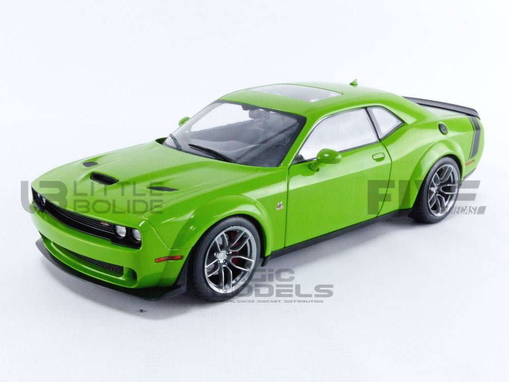 1:18 Solido Dodge Challenger R/T Scat Pack Widebody 2020 red