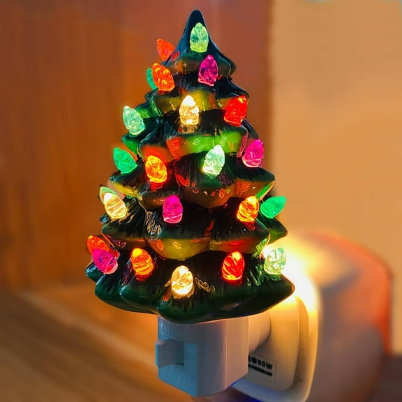 Ceramic Christmas Tree Night Light, Vintage Green Christmas Tree Wall Plug in Night Light, Hand Painted eramic Hallway Nightlight for Christmas, Home Décor