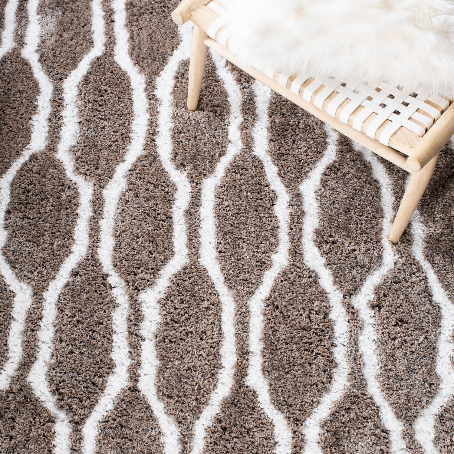 Safavieh Barcelona Melinda Tapis Peluche Shag Géométrique