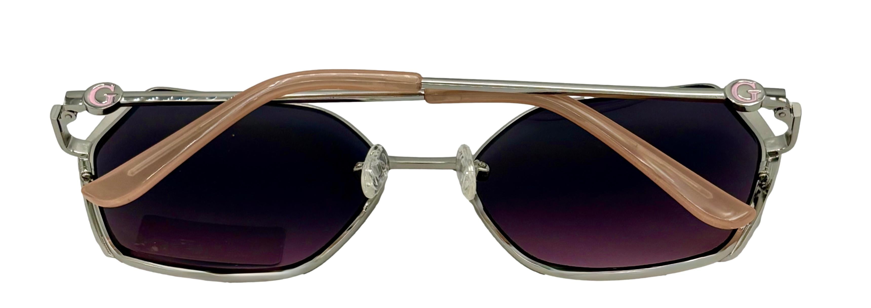 Guess Sunglass Womens Nickeltin Oversized Square Gradient  display picture 2