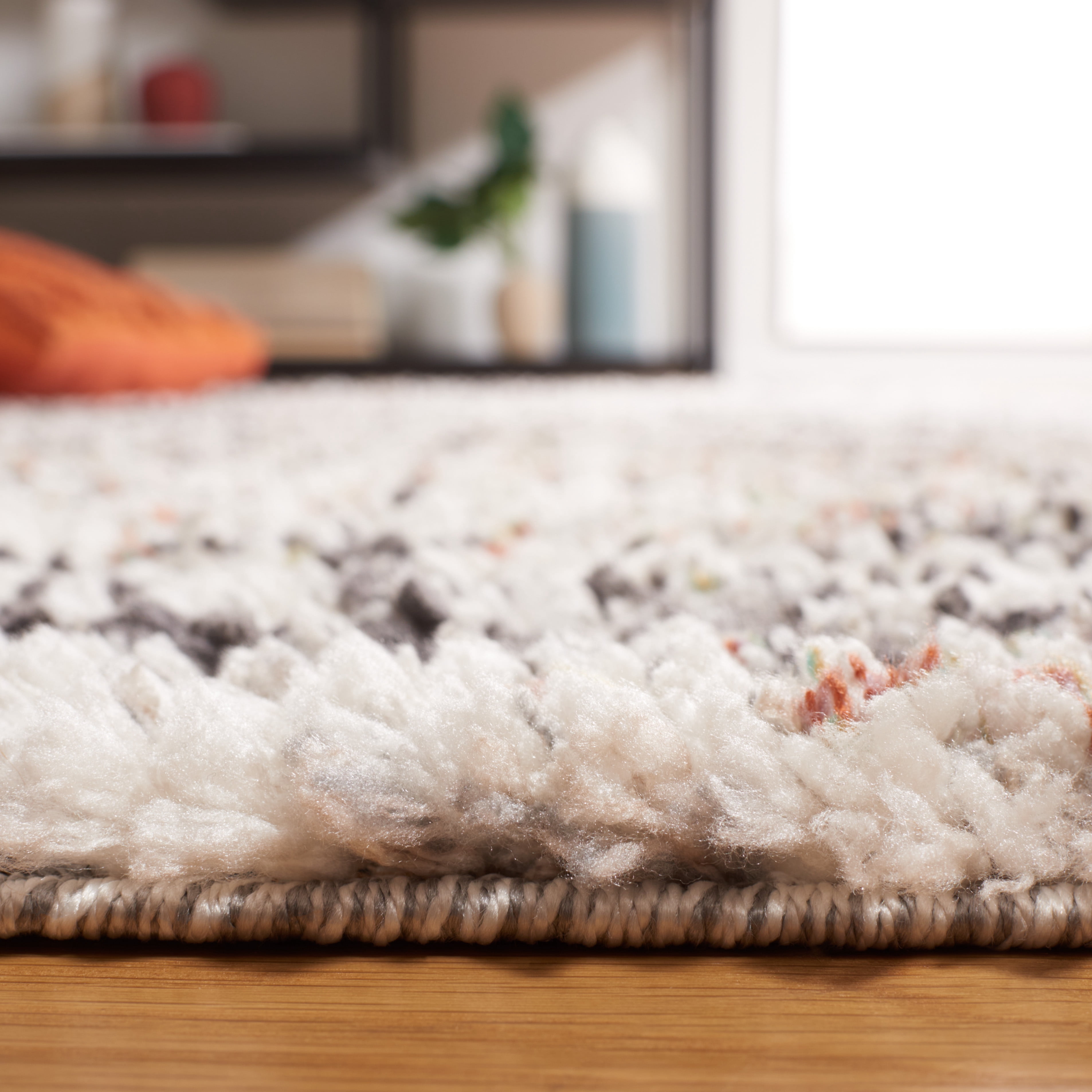 SAFAVIEH Jericho Rowan Striped Polyester Shag Area Rug, Black/Rust, 5'3" x 5'3" Round