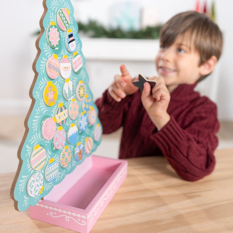 Amazon.com: Melissa & Doug Countdown to Christmas Wooden  Melissa & Doug Festive Magnetic Countdown Tree main image 1