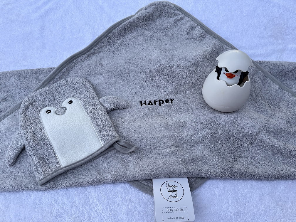 Happy & Sweet Personalized Hooded Baby Towel Organic Bamboo Baby Shower Gift Boy Girl Penguin Toy