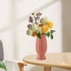 thumbnail image 5 of Jarrón de plástico imitación esmalte para arreglos florales | Maceta decorativa para el hogar | Contenedor para flores secas en el mueble de TV de la sala de estar, 5 of 6