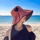 thumbnail image 4 of Sombrero de verano con estampado de amor, circunferencia de 56-58 cm, sombrero para el sol, sombrero de pescador anti-ultravioleta, sombrero para el sol con circunferencia de cabeza grande, 4 of 5