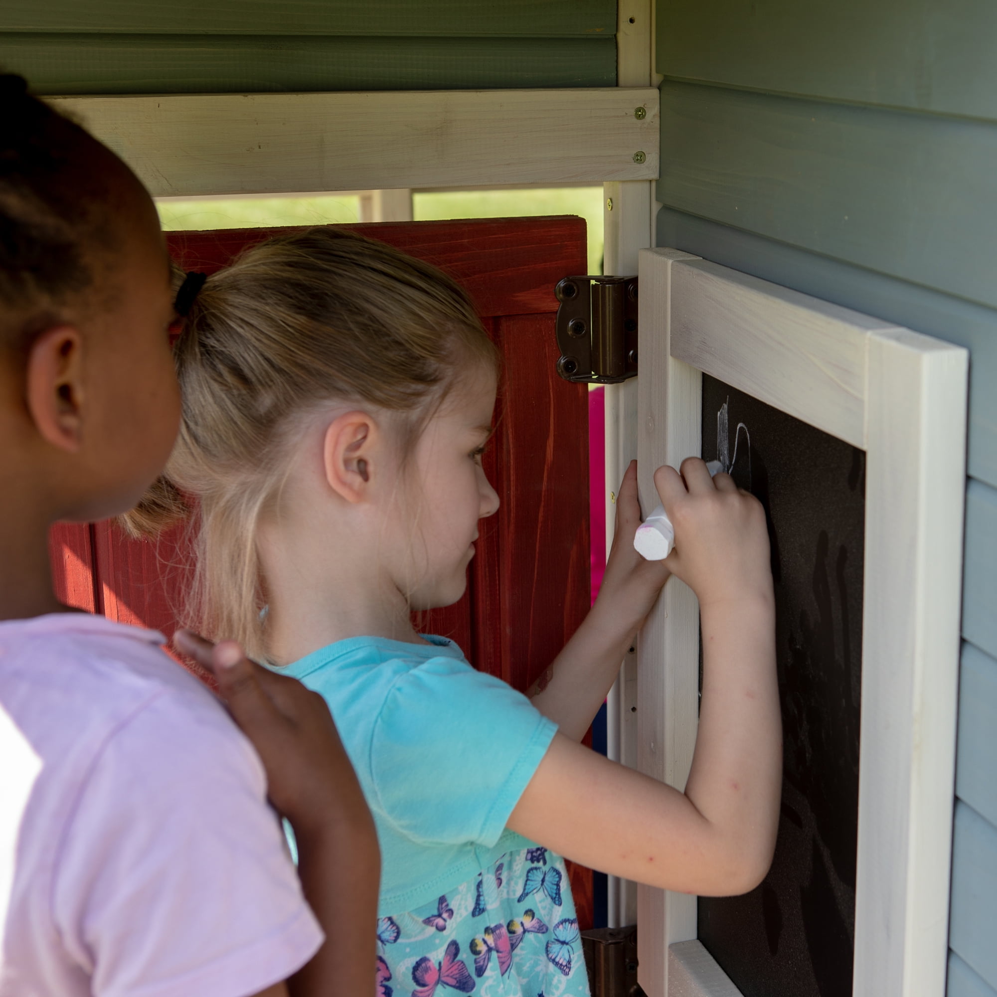 backyard discovery breezy point wooden playhouse