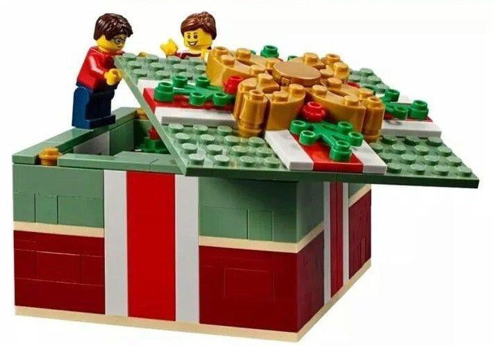 LEGO Present 2018 Store Limited Edition 301 Piece Building Set 40292