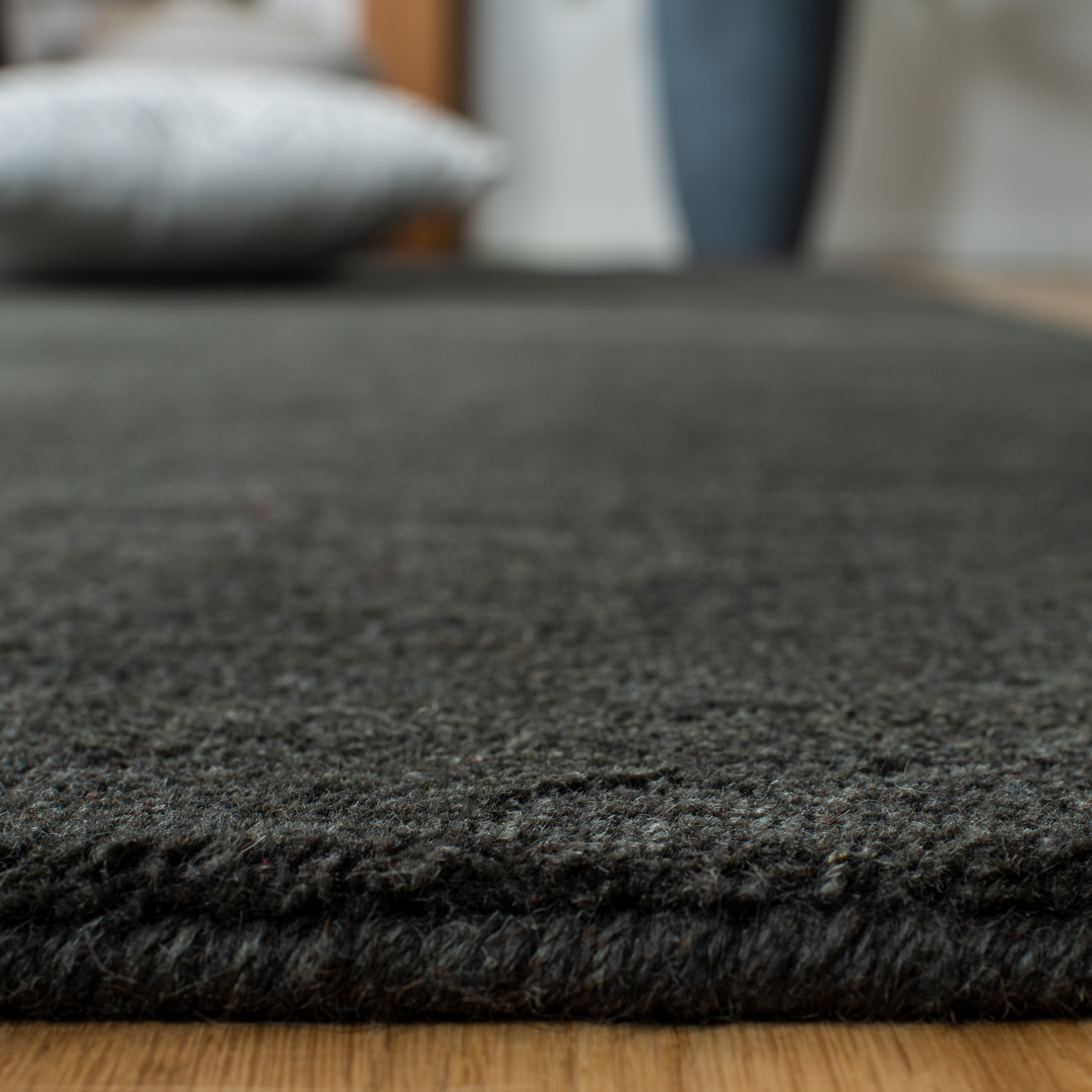 Safavieh Himalaya Dawa Solid Area Rug, Charcoal, 6' x 9'