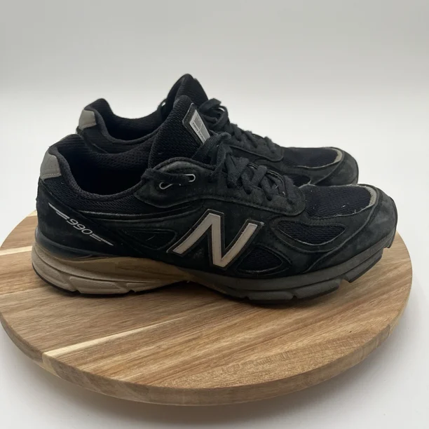 New Balance Men’s 990 V4 Black Suede Running Shoes Sneakers Size 9.5 D