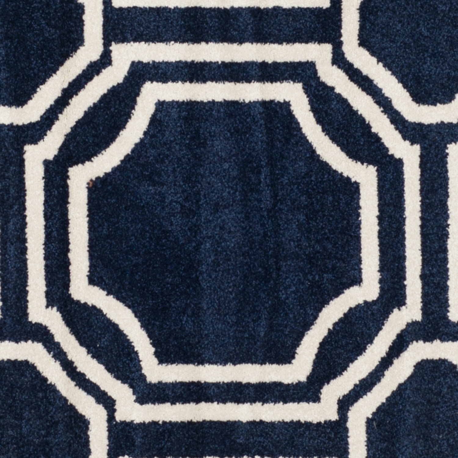Safavieh Amherst Winnie Geometric Area Rug, Navy/Ivory, 5' x 5' Round